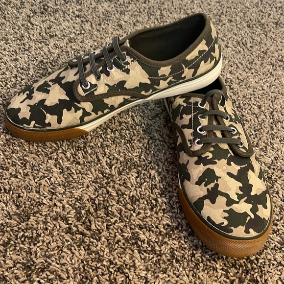 NWT Mens size 6 shoes Camo shoes Camouflage Sneakers size 6 adult unisex - Picture 15 of 17